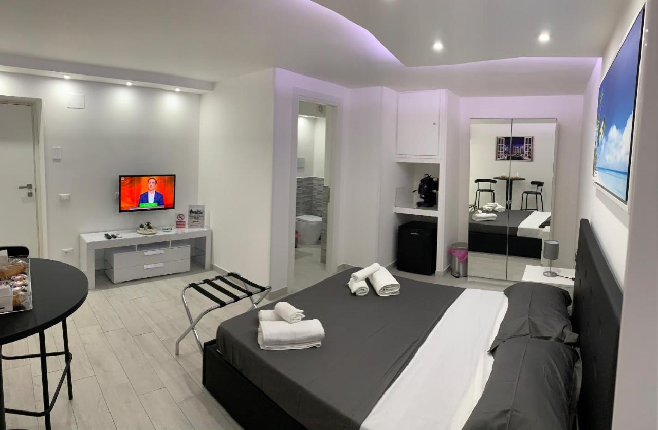 Rossella'S Home ปาแลร์โม ภายนอก รูปภาพ