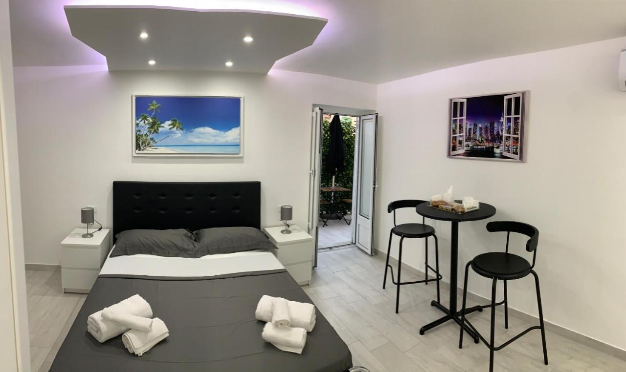 Rossella'S Home ปาแลร์โม ภายนอก รูปภาพ