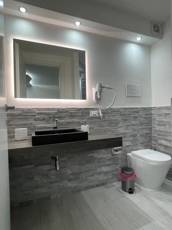 Rossella'S Home ปาแลร์โม ภายนอก รูปภาพ